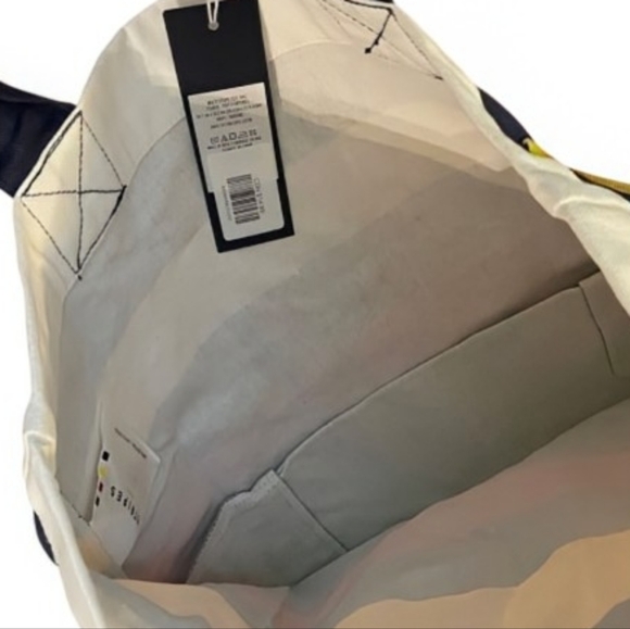 NEW Hudson's Bay Company RARE Multi Stripe Everyday Tote Bag - Picture 4 of 4